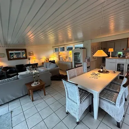 With Seaview And Private Feriehus Ålbæk